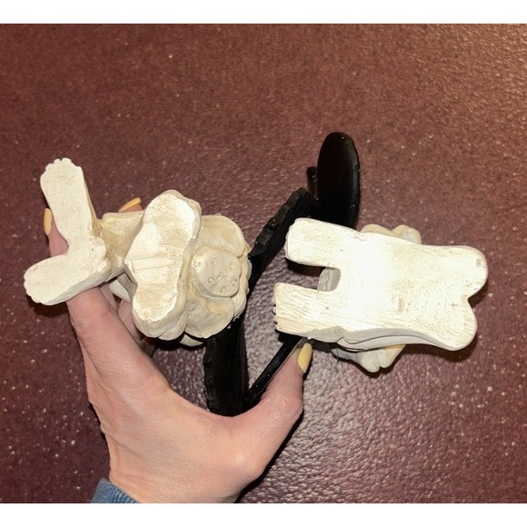 Set Of Two Skeleton Fairy Figurine With Purple & Blue Wings - Resin - 6" Tall - Picture 4 of 11